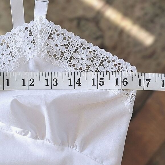 Vtg white eyelet lace trim sweetheart neckline camisole - Picture 5 of 8